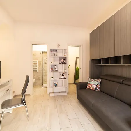Apartment Smart - Trilocale Con Parcheggio Privato *
