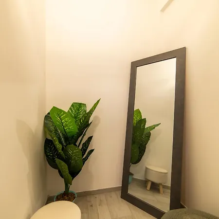 Smart - Trilocale Con Parcheggio Privato * Roma